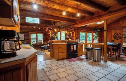Northfield Cabin | The Perfect Family Cabin Retreat! 3BR|2BTH
