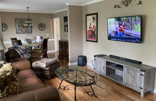 Hendersonville House | The Perfect Getaway
