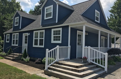 Huron House | The Perfect Getaway - minutes to Cedar Point & Kalahari, Fishing Boats Allowed!