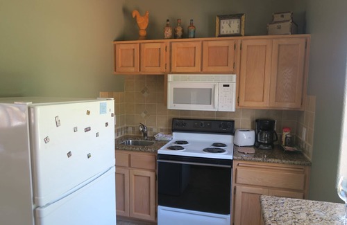 Temecula Apartment | The Perfect Getaway! Temecula Wine Country Guest House. Prime Location!