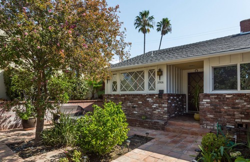 Burbank House | The perfect getaway to an enchanted garden