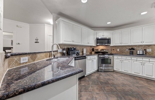 Barker Villa | The Perfect Harmony in Houston