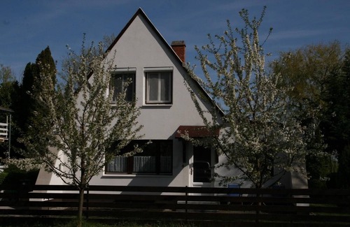 Vonyarcvashegy House | The perfect home for your Lake Balaton holiday - 4 bedroom - 8 people - garden