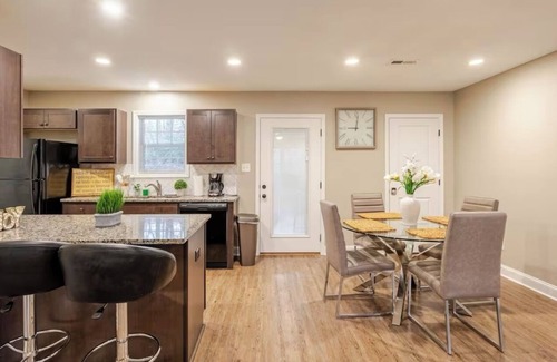 Knoxville House | The Perfect Knox 3BR Family Getaway - With Fitness & Arcade Room