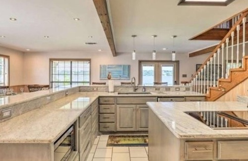 Granbury House | The Perfect Lake House Vacation
