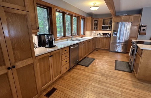 Bala Cottage | The perfect Muskoka Experience for Three Generational Families