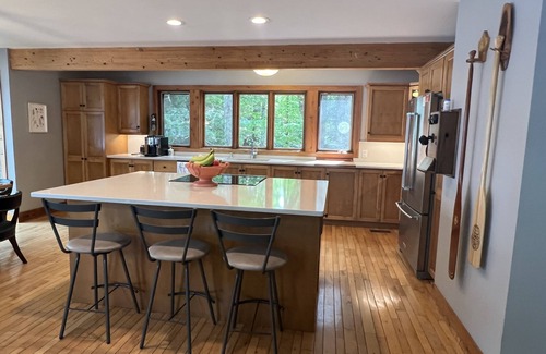 Bala Cottage | The perfect Muskoka Experience for Three Generational Families