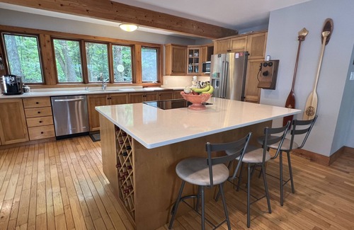 Bala Cottage | The perfect Muskoka Experience for Three Generational Families