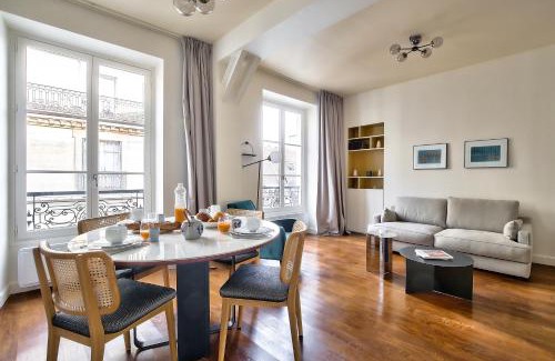 Sorbonne Apartment | The Perfect Parisian Flat Bd St-Germain - Mid Term
