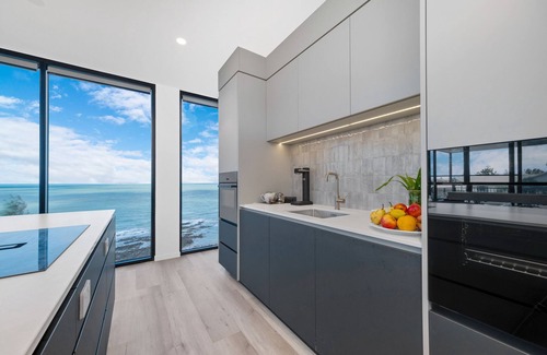 Zilzie Apartment | The perfect penthouse for a romantic getaway.