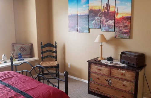 Mesilla Park Apartment | The perfect place . . . you found it! Beautiful Bedroom/ Back Yard & Full Bath.