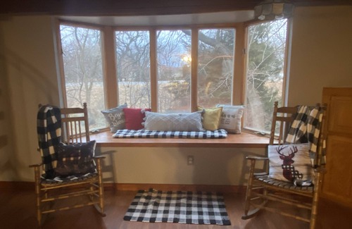 Wood River House | The Perfect Platte River Getaway & Sandhill Crane Viewing