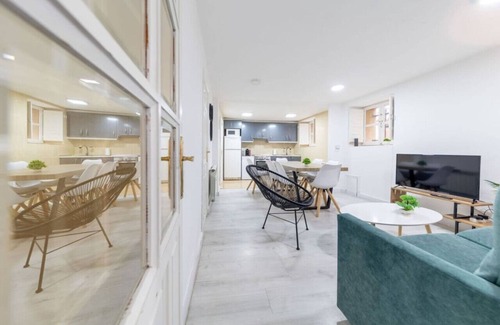 Almazan House | The perfect rural getaway. Relax & Enjoy