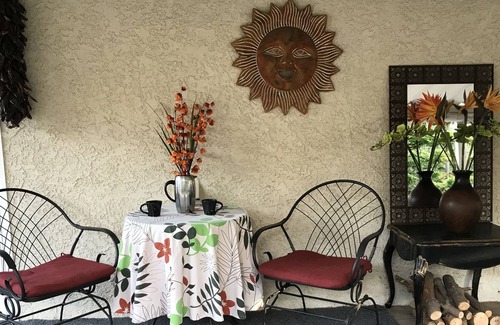 Ojai House | The Perfect SoCal Vacation Village