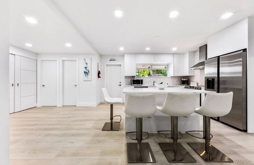Birch Park Finger Streets House | The perfect Vacation next to the Ocean in the heart of Fort Lauderdale Beach.