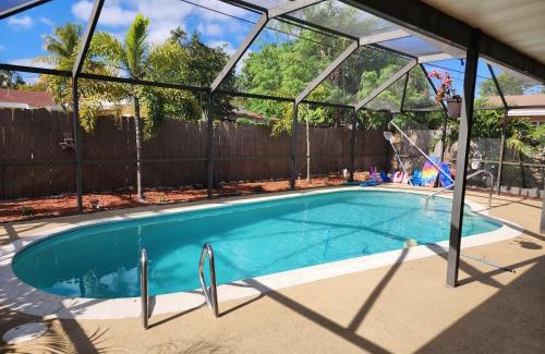 Ives Estates Apartment | The Perfect Vacation Getaway !