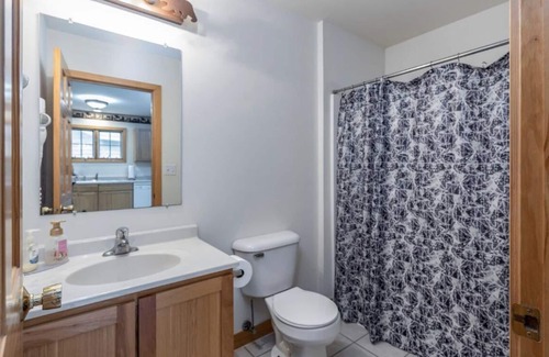 Oglesby House | The Perfect Vacay!