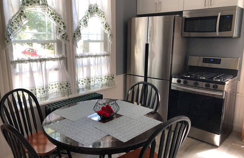 Bar Harbor Apartment | The Perfect Victorian (downtown)