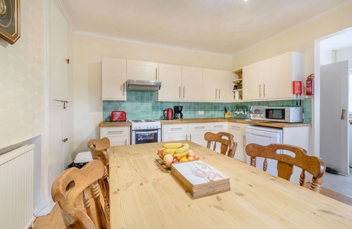 Scarborough House | THE PERKS, pet friendly, country holiday cottage in Scarborough