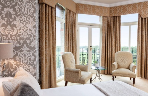 Richmond-upon-Thames Hotel | The Petersham