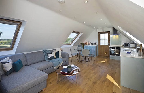 Wicklewood Bed & Breakfast | The Pheasantry - Luxury Eco Retreat with breakfast