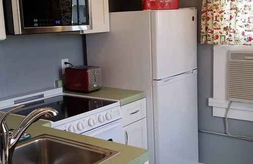 Ainsworth House | The Philing Station: Restored 1920's Gas Station. A retro vacation rental!