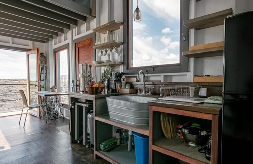 Kalapana House | The Phoenix House - Epic Tiny Home GEM on Volcanic Lava Field