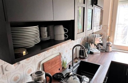 Nilvange Apartment | The pianists' stove (10 pl.)