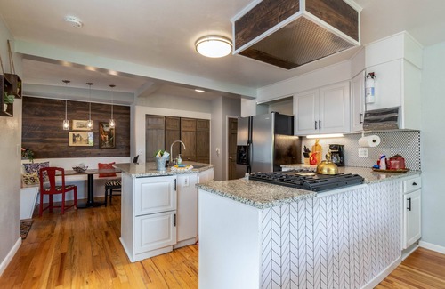 Caldwell House | The Piano House - Historic 4 bedroom home in Caldwell