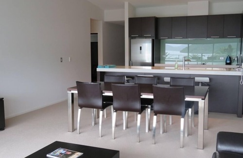 Picton Apartment | The PICK of PICTON - luxury modern apartment.