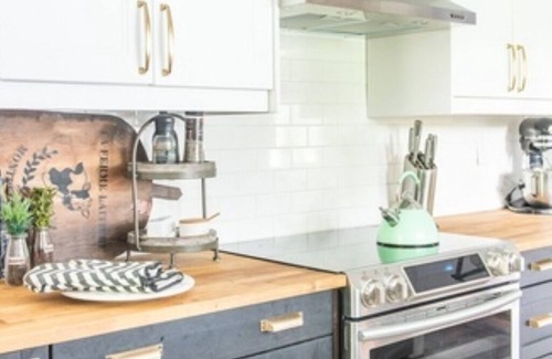 Uxbridge Cottage | The Picturesque Madoli Estate on Quiet Country Property