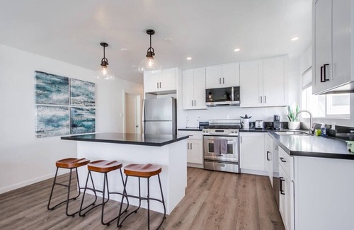 Oceanside Condo | The Pier House | Lux Oceanfront Penthouse | A/C