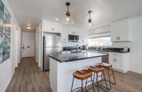 Oceanside Condo | The Pier House | Lux Oceanfront Penthouse | A/C