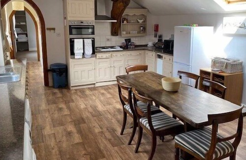 Colchester House | The Piggery - an idyllic five-star retreat with hot tub in beautiful Essex countryside