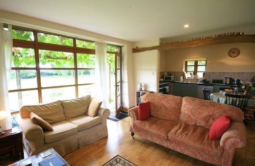 Lydney Cottage | THE PIGGERY, family friendly, character holiday cottage in Woolaston