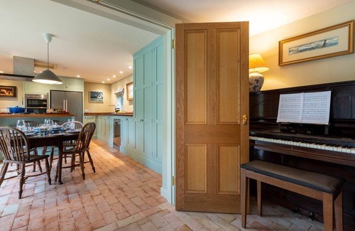 Parham House | The Pightle - Three Bedroom House, Sleeps 5