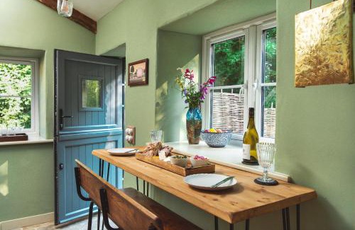 Saint Columb Major House | The Pigsty and Spa Garden at Tregoose Old Mill