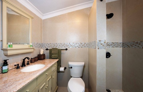 Rock Sound House | The Pilot House, Room #4 Beautiful Hotel Style Room in a Private Setting!