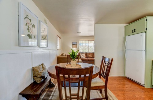 Diamond Valley Cottage | The Pine Cottage🌲Family Friendly w/VIEWS!