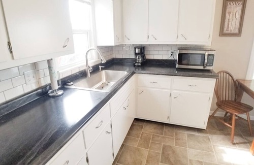 Mosinee Apartment | The Pine Street Bungalow in Mosinee
