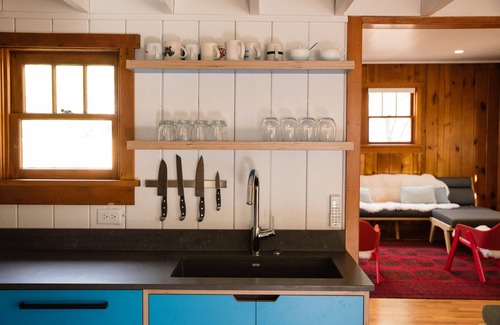 Whittier House | THE PINEHOUSE / Fully Furnished All Inclusive Downtown Boulder