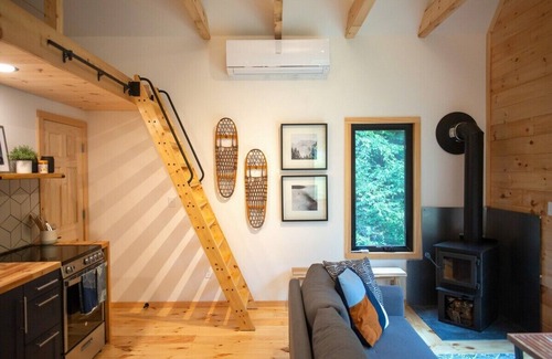 Wilmington Apartment | The Pines Cabin | New Tiny Home Near Mt Snow!