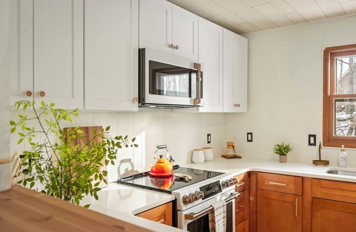 Pocono Lake House | The Pines | Cozy Arrowhead Lake Escape with Pools and Outdoor Adventures