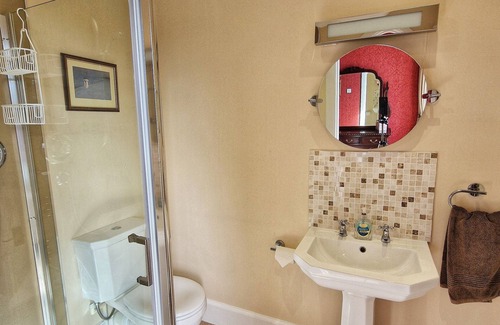 Elgin House | The Pines Guesthouse