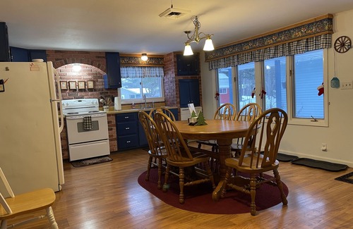 Christmas Cottage | The Pines in Christmas - Near Pictured Rocks