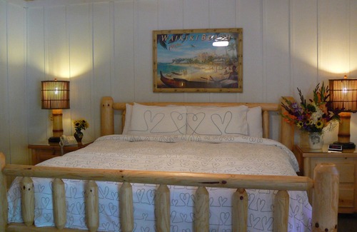 Douglas Hotel | The Pines Motorlodge