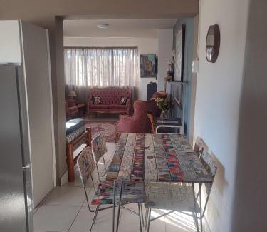 Magaliesberg Apartment | The Pink chair questhouse