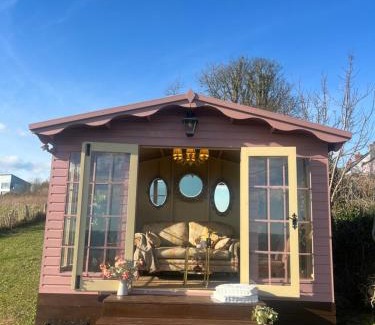 Carrickfergus Apartment | The Pink Cottage upstairs suite & Garden Summer Room