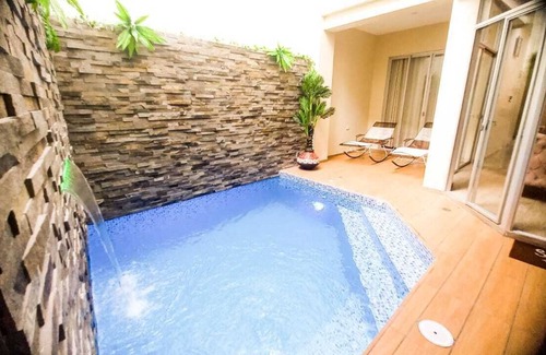 Iquitos House | The Pink Dolphin Suite at the La Casa Torres