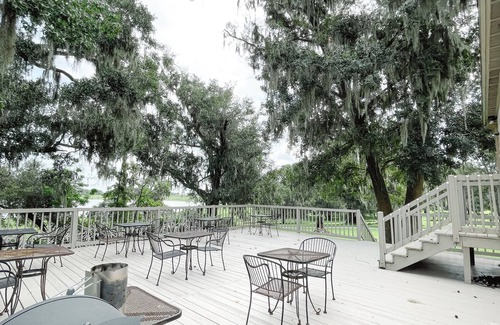 Lakeland House | The Pink House at Crews Lake Ranch, a 240-acre Estate ~ 40mi. from Disney